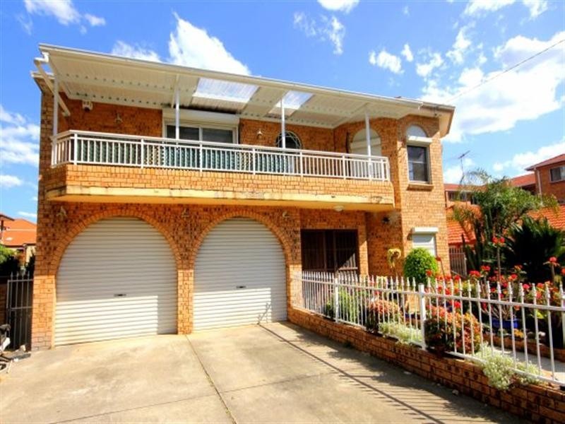 10 Gordon Street, Bankstown NSW 2200