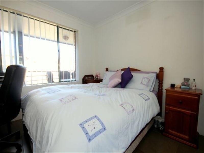 5/94-96 Brancourt Avenue, Yagoona NSW 2199