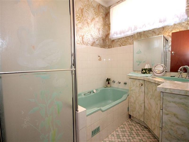 26 Lincoln Road, Georges Hall NSW 2198