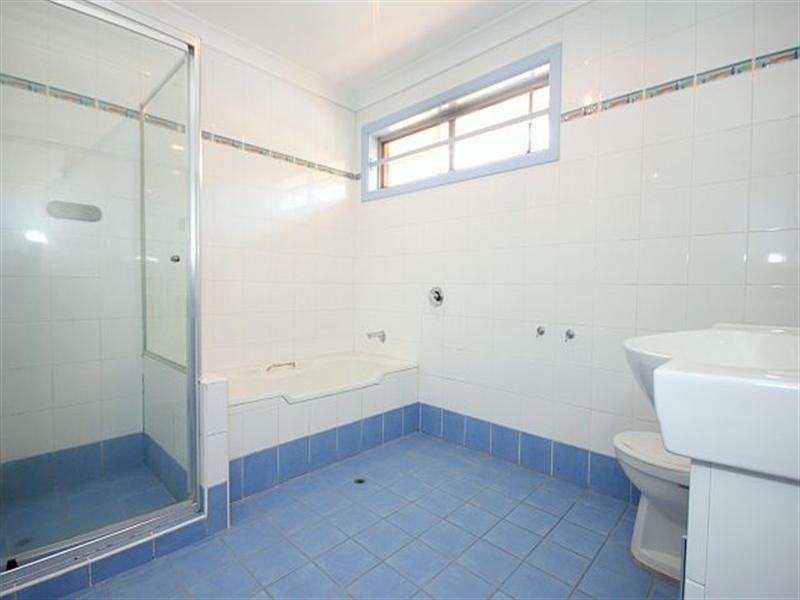 24 Saric Avenue, Georges Hall NSW 2198