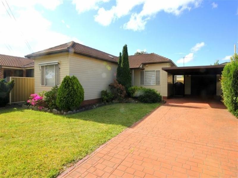 100 Yanderra Street, Condell Park NSW 2200