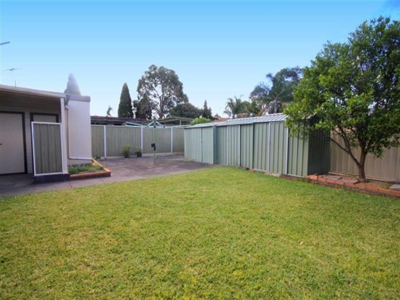 100 Yanderra Street, Condell Park NSW 2200