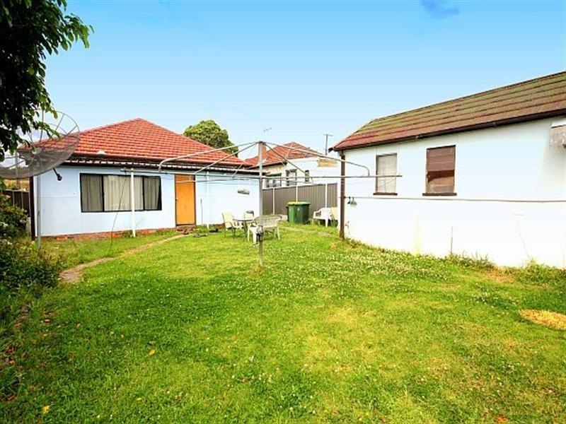 240 Auburn Road, Yagoona NSW 2199