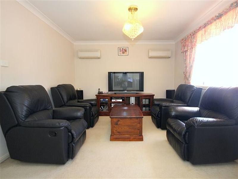 44 Haig Avenue, Georges Hall NSW 2198