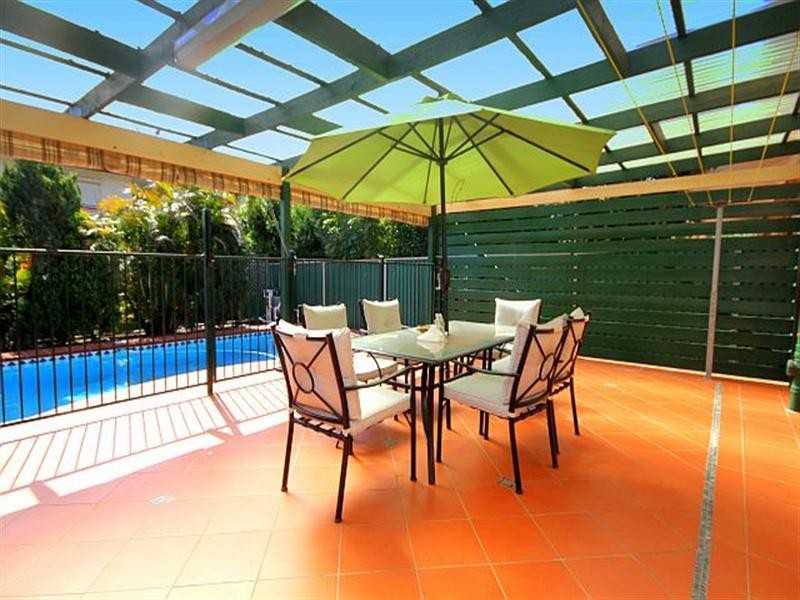 1 Garry Court, Georges Hall NSW 2198