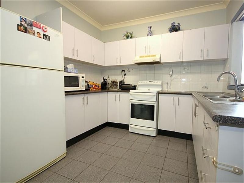 16 Leighdon Street, Bass Hill NSW 2197