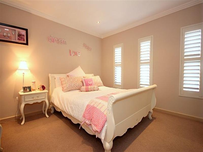 53 Jacaranda Drive, Georges Hall NSW 2198