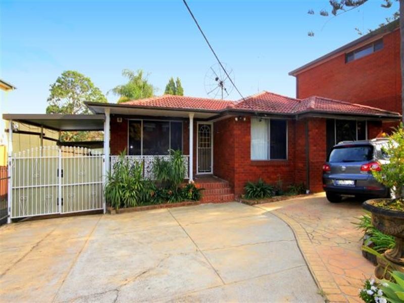 12 Wren Street, Condell Park NSW 2200