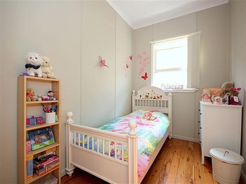 43 Bellevue Avenue, Georges Hall NSW 2198