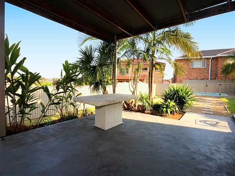 43 Bellevue Avenue, Georges Hall NSW 2198