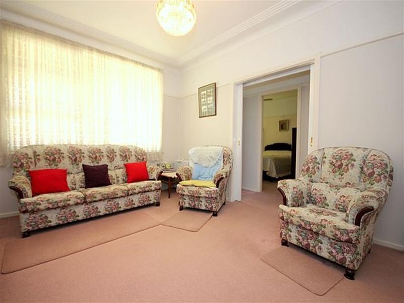 6 Leighdon Street, Bass Hill NSW 2197