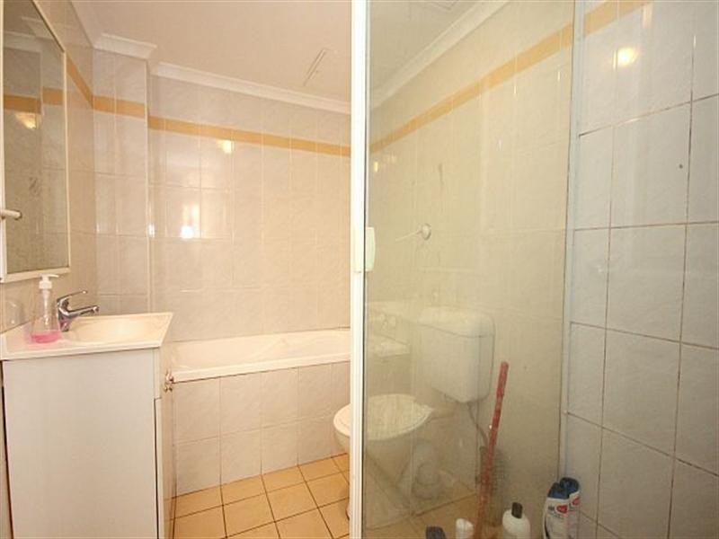 11/5-7 Carmen Street, Bankstown NSW 2200