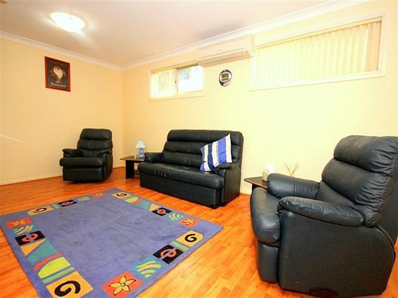 4/77-79 Boronia Road, Greenacre NSW 2190