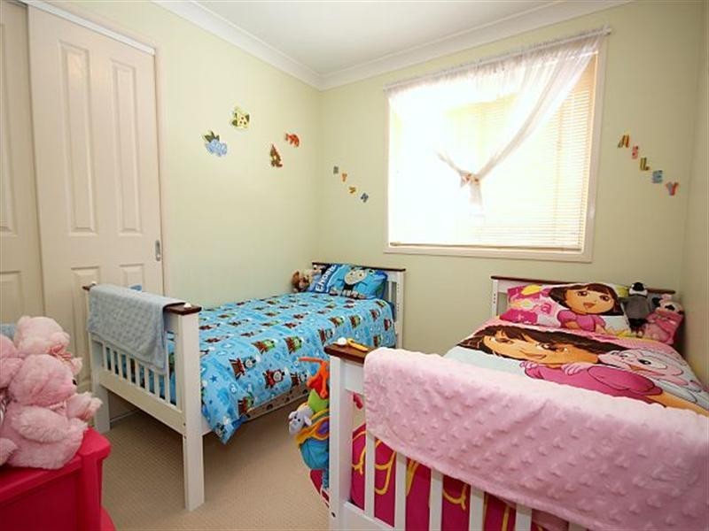 64 Larien Crescent, Birrong NSW 2143