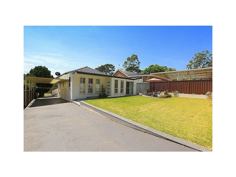 187 Henry Lawson Drive, Georges Hall NSW 2198