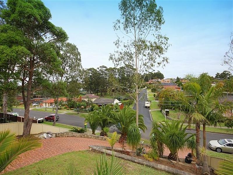 29 Caroline Crescent, Georges Hall NSW 2198