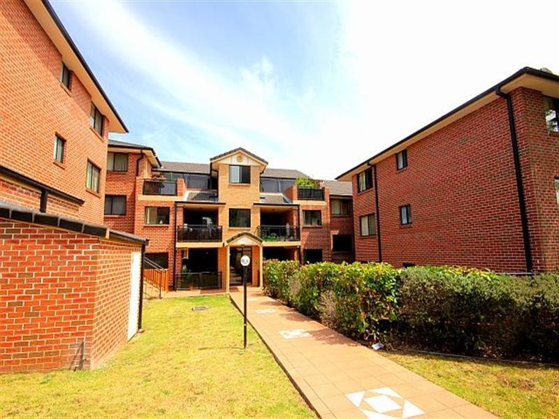 19/2-10 Mulla Road, Yagoona NSW 2199