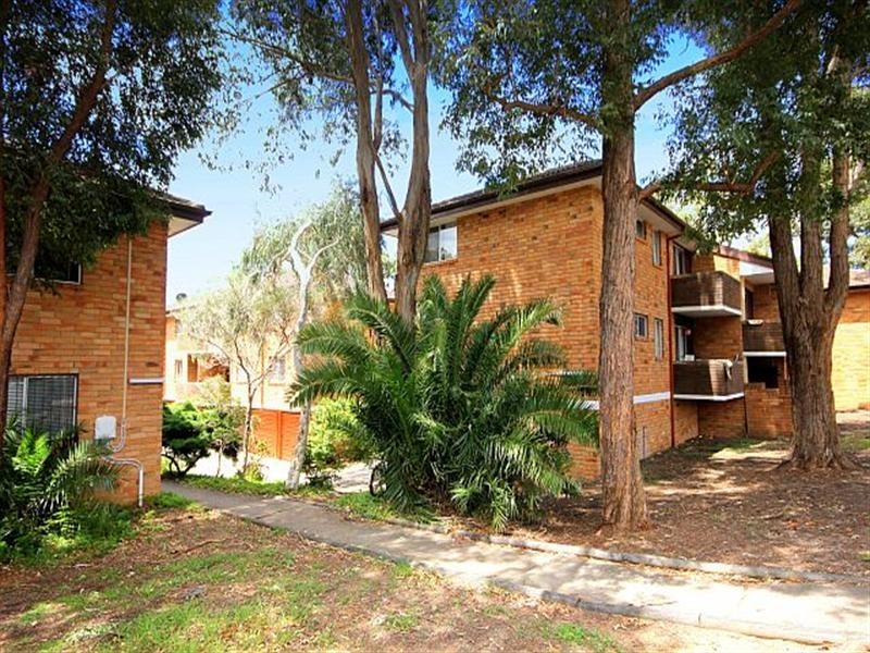 24/7-17 Edwin Street, Regents Park NSW 2143