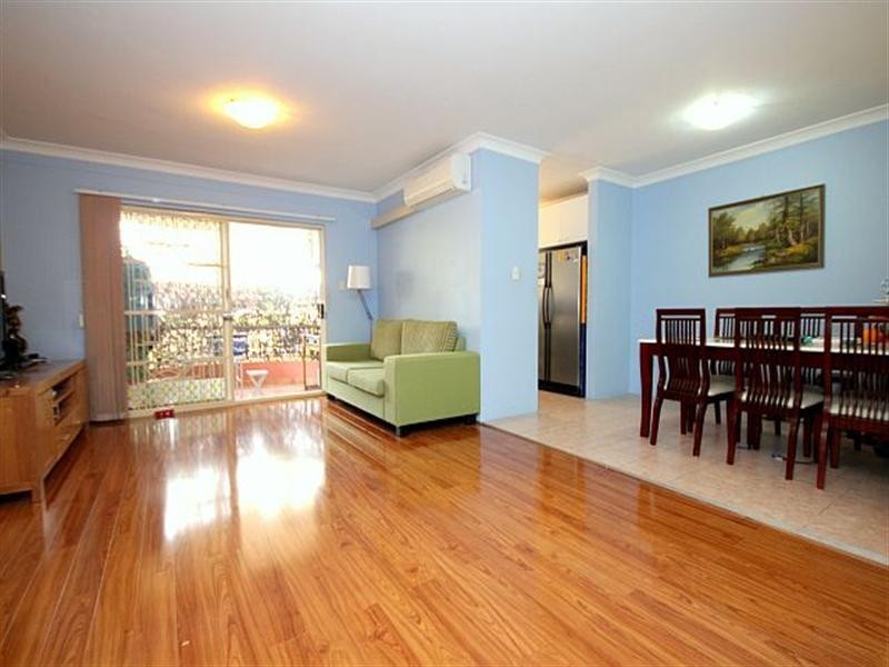 2/7 Shenton Avenue, Bankstown NSW 2200