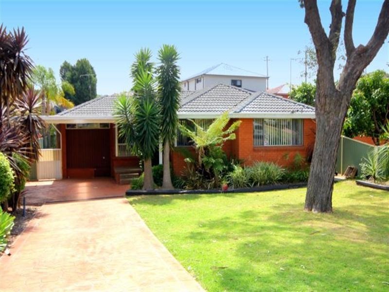 3 Lincoln Road, Georges Hall NSW 2198