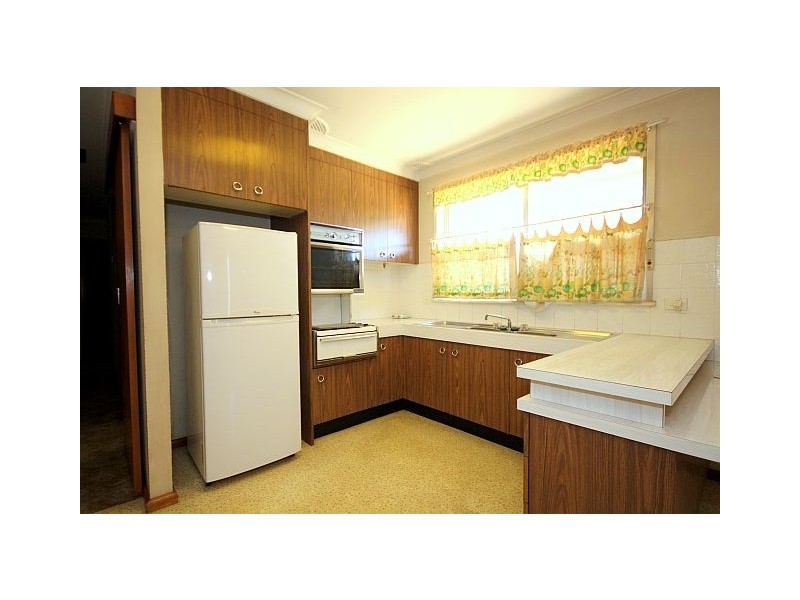 35 Saric Avenue, Georges Hall NSW 2198