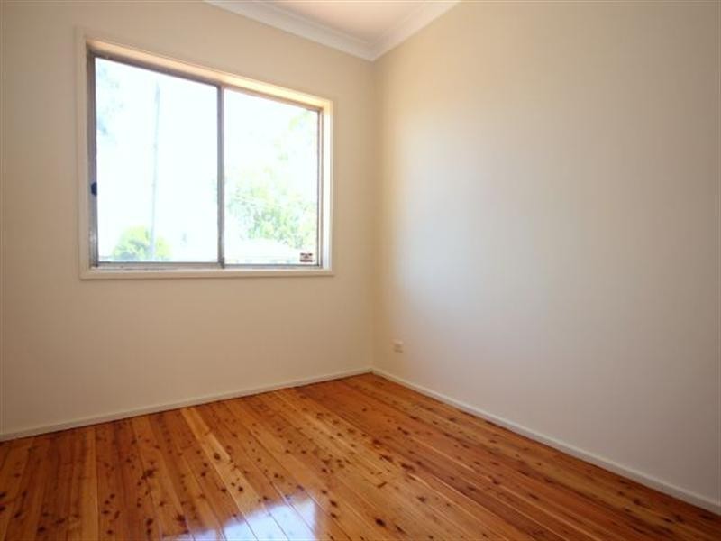 40 Amaroo Avenue, Georges Hall NSW 2198