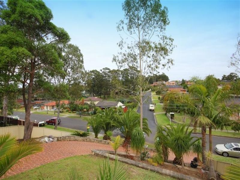 29 Caroline Crescent, Georges Hall NSW 2198