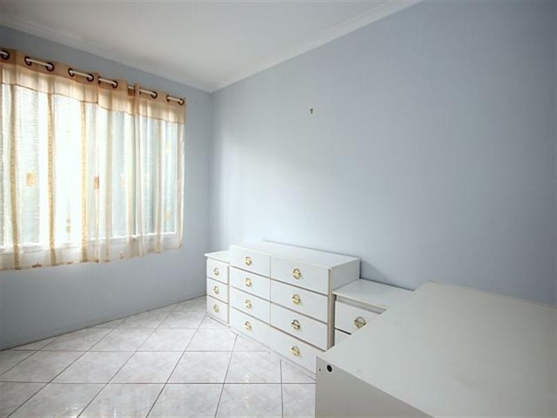 3 Silkyoak Grove, Greenacre NSW 2190