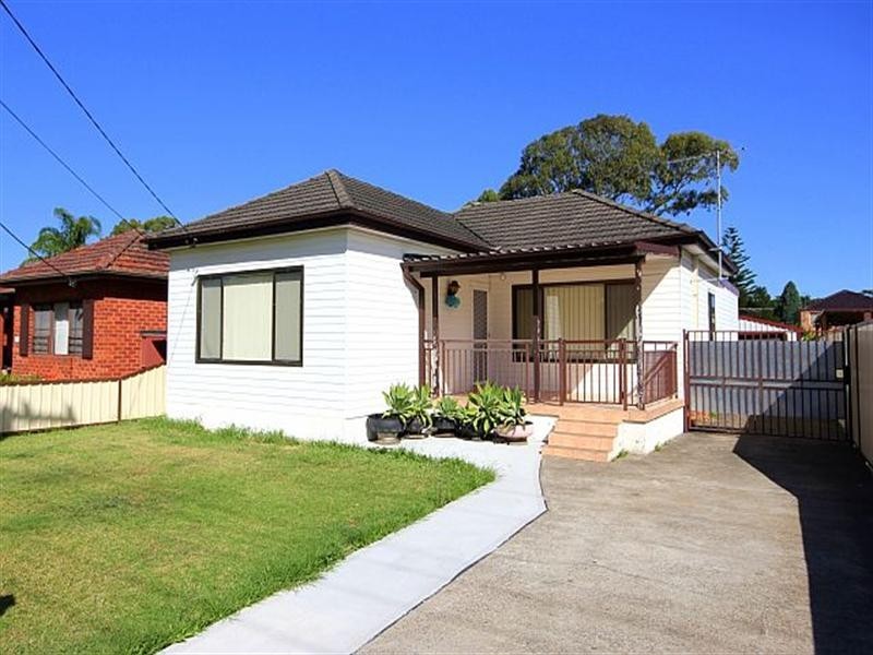 17 Angus Crescent, Yagoona NSW 2199