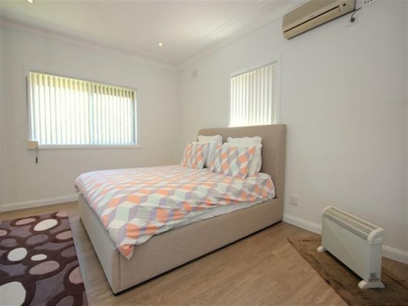 187 Henry Lawson Drive, Georges Hall NSW 2198