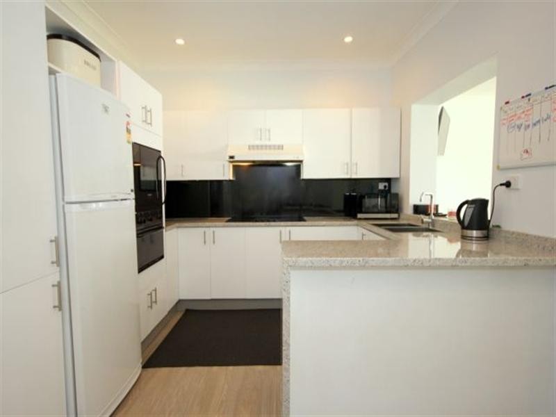 187 Henry Lawson Drive, Georges Hall NSW 2198