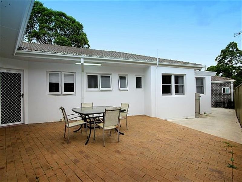 2 Juliette Avenue, Punchbowl NSW 2196
