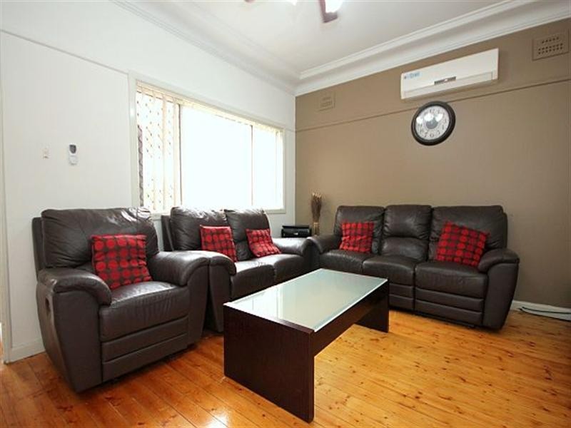 7 Glenn Place, Yagoona NSW 2199