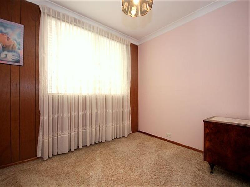 95 Denman Road, Georges Hall NSW 2198