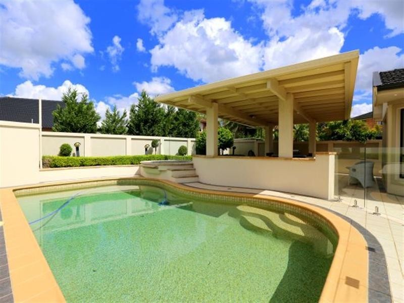 9 Kinsella Street, Illawong NSW 2234