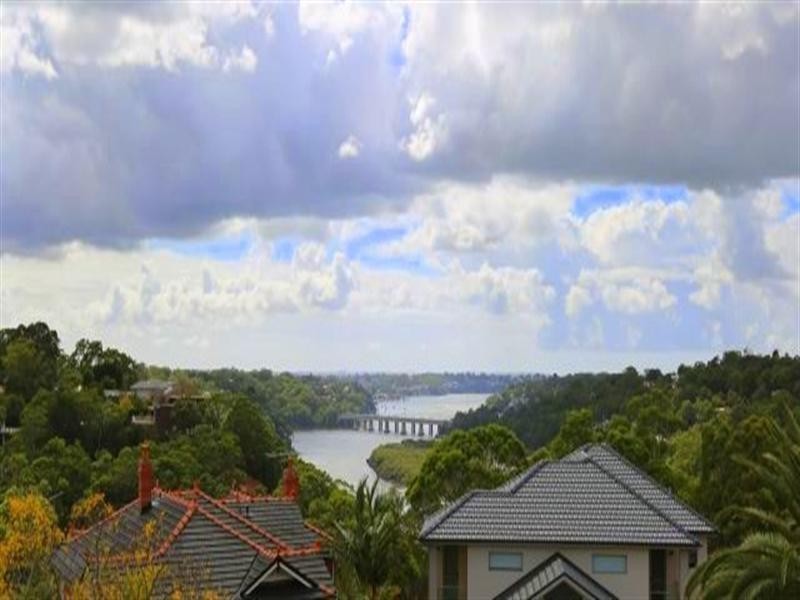 9 Kinsella Street, Illawong NSW 2234