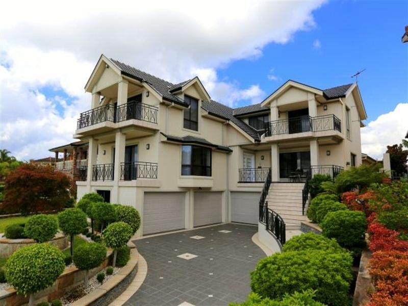 9 Kinsella Street, Illawong NSW 2234