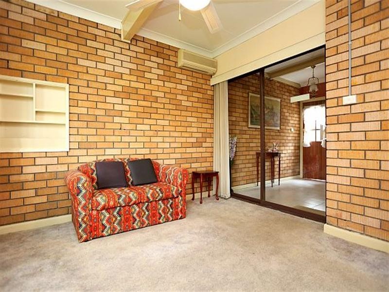 4 Athel Street, Georges Hall NSW 2198