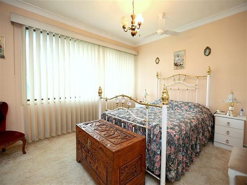 4 Athel Street, Georges Hall NSW 2198