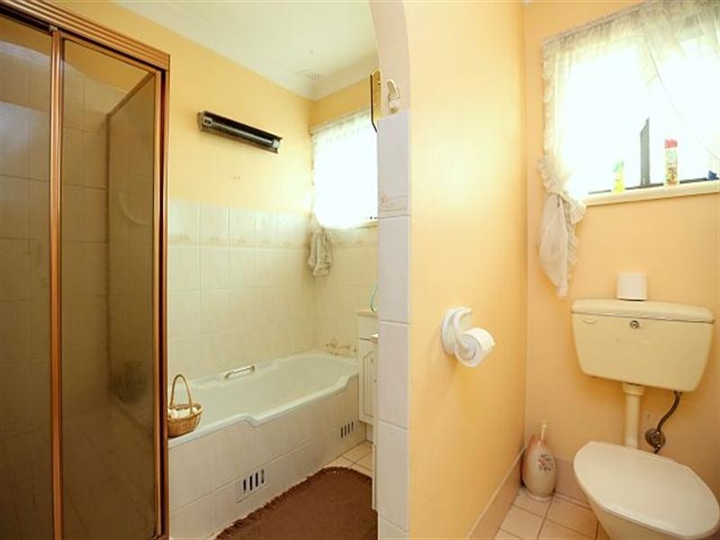 4 Athel Street, Georges Hall NSW 2198