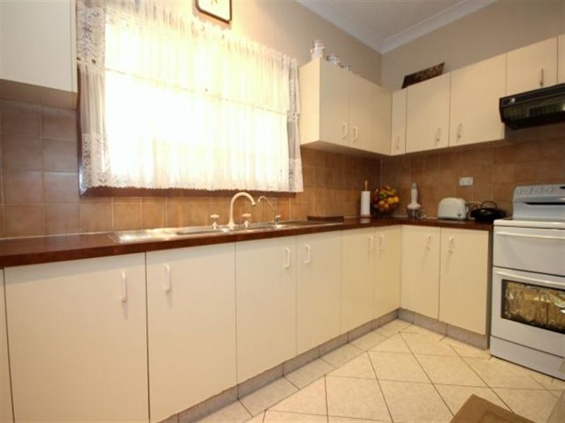 1 Compton Street, Bass Hill NSW 2197