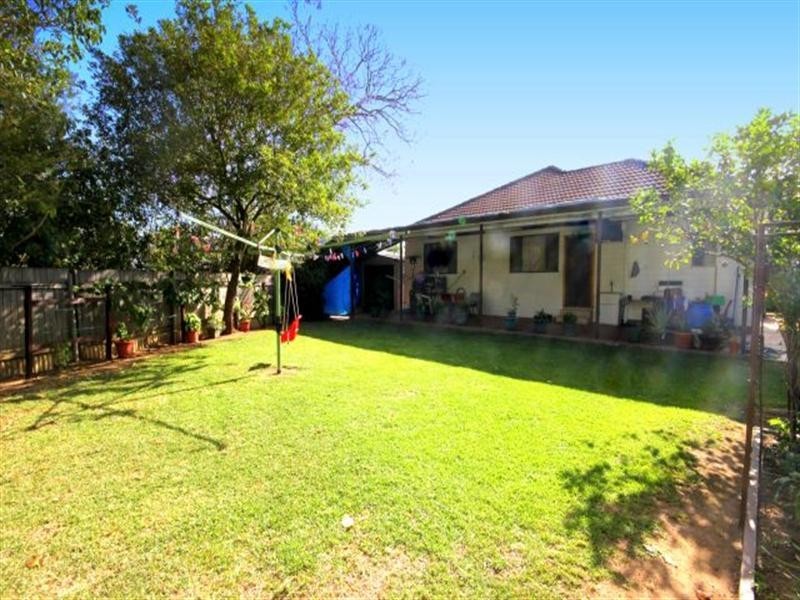 1 Compton Street, Bass Hill NSW 2197