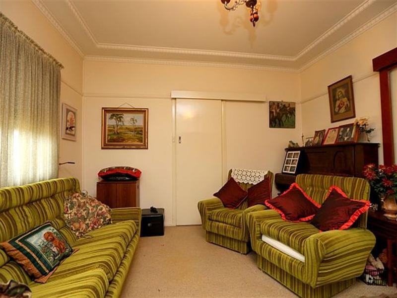 254 Roberts Road, Greenacre NSW 2190