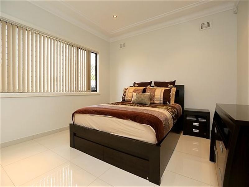 13 Arnold Avenue, Yagoona NSW 2199