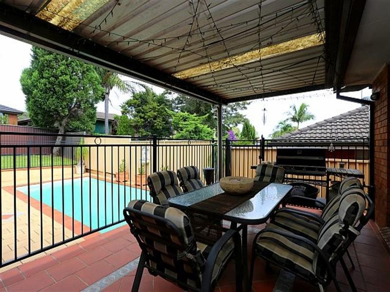 22 Jacaranda Drive, Georges Hall NSW 2198