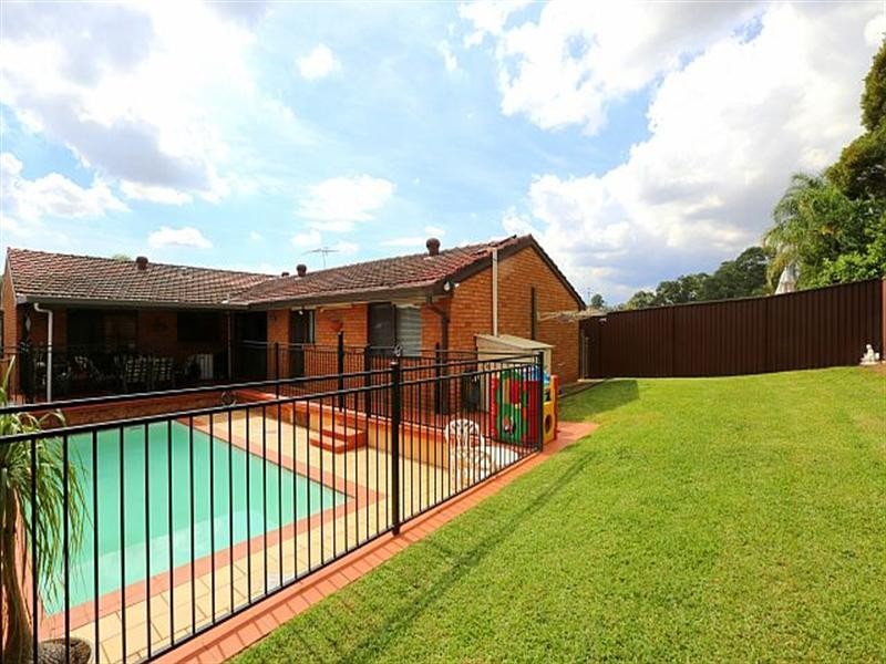 22 Jacaranda Drive, Georges Hall NSW 2198