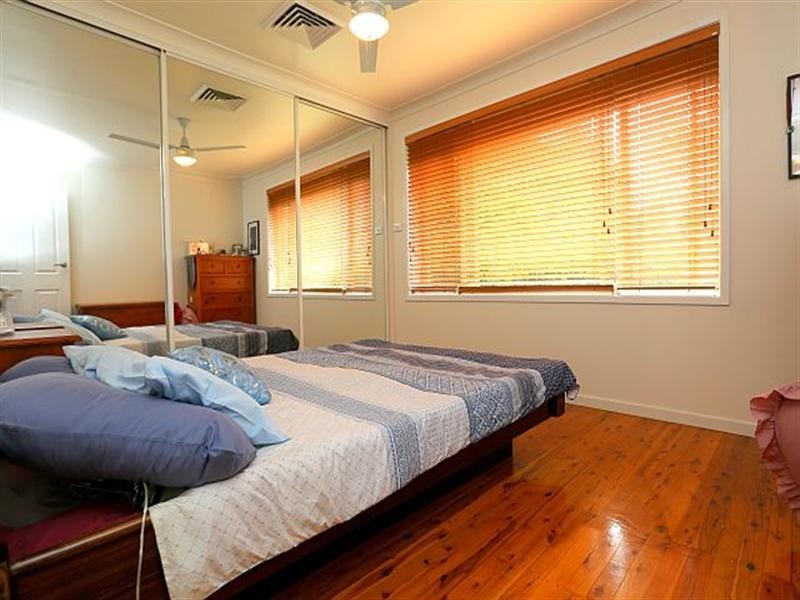 50 Denman Road, Georges Hall NSW 2198