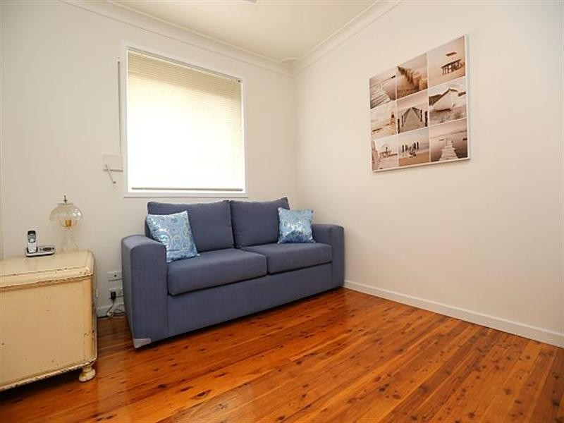 50 Denman Road, Georges Hall NSW 2198