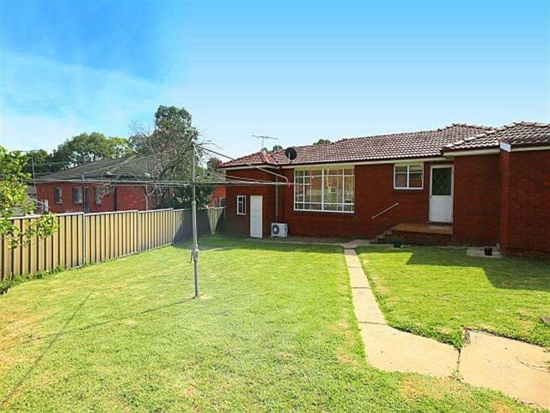 3 Grace Avenue, Condell Park NSW 2200