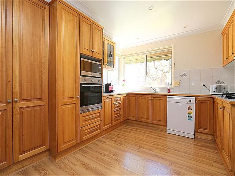 1 Whitemore Avenue, Georges Hall NSW 2198